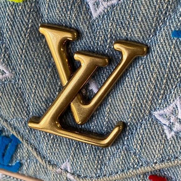 💙LV DENIM💙Louis Vuitton denim Pochette on chain - Picture 4 of 14